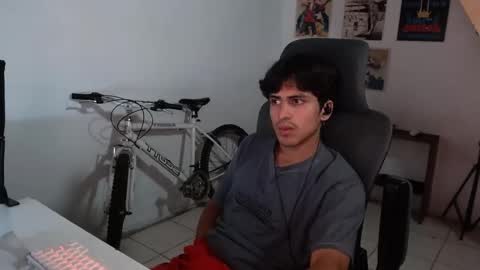 Snapshot of thieves_us chatting on October 14, 5:30 am thieves_us online show from October 14, 5:30 am