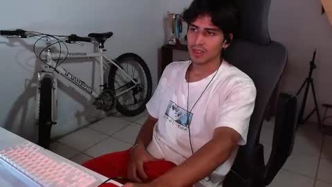 Snapshot of thieves_us chatting on October 15, 6:35 am thieves_us online show from October 15, 6:35 am