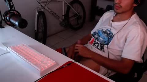 Snapshot of thieves_us chatting on November 11, 8:03 am thieves_us online show from November 11, 8:03 am