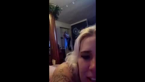 lola...and...thiggy online show from February 2, 7:40 am