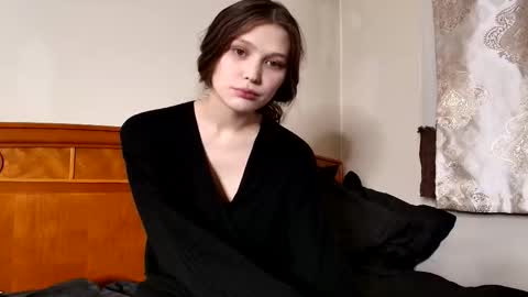 Snapshot of thingstheydidformeoutoflove chatting on March 23, 3:27 pm alex online show from March 23, 3:27 pm