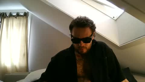 Thinking About This New Girl online show from March 12, 9:34 am