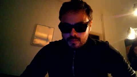 Thinking About This New Girl online show from November 17, 6:41 am