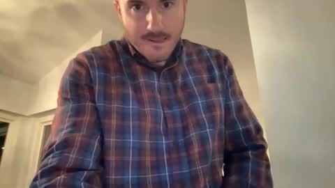 Snapshot of thisbigjewishdick chatting on February 19, 2:40 am This Big Jewish Dick online show from February 19, 2:40 am