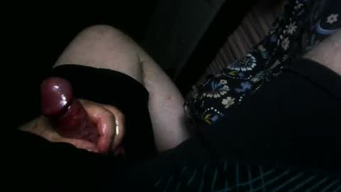 Snapshot of thisbloke96 chatting on December 31, 3:42 pm thisbloke96 online show from December 31, 3:42 pm