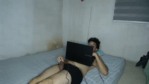 Snapshot of thisisnik chatting on March 4, 1:34 am thisisnik online show from March 4, 1:34 am