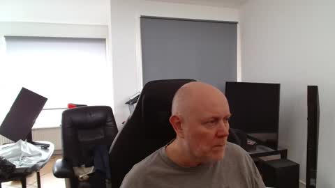 thomas315627 online show from March 13, 12:01 pm