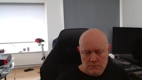 thomas315627 online show from April 18, 11:47 am