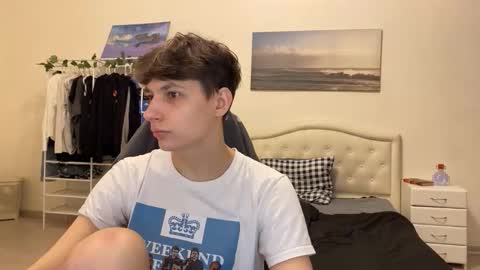 Snapshot of thomas617826 chatting on October 2, 8:38 pm Thomas Hill online show from October 2, 8:38 pm