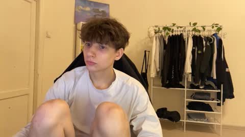 Snapshot of thomas617826 chatting on January 31, 9:46 pm Thomas Hill online show from January 31, 9:46 pm