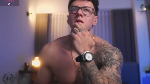 Thomas Falcon online show from October 26, 12:38 am