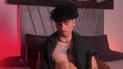 Thomas 3  JUST STAY AND BE MY LAST LOVE online show from November 25, 7:03 pm