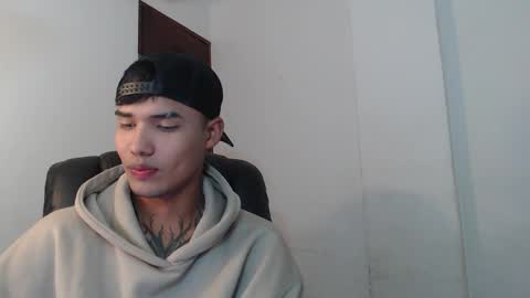 Thomas online show from December 4, 12:36 pm