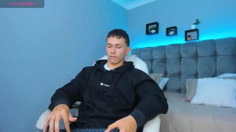 Thomas online show from December 16, 12:54 pm