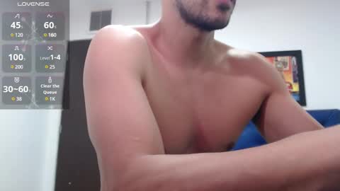 Snapshot of thomas_neuman chatting on December 2, 9:06 pm Thomas online show from December 2, 9:06 pm