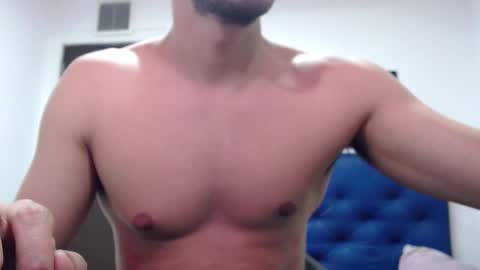 Snapshot of thomas_neuman chatting on January 30, 8:21 pm Thomas online show from January 30, 8:21 pm