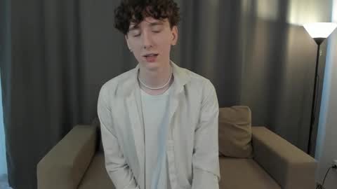 Thomas online show from February 25, 3:42 am