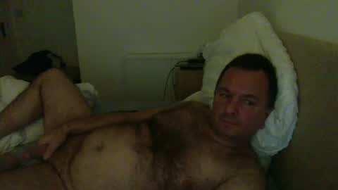 Snapshot of thomaspol chatting on June 11, 10:41 pm Tom online show from June 11, 10:41 pm