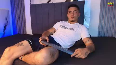 Snapshot of thomass_conor chatting on July 10, 10:12 pm thomass_conor online show from July 10, 10:12 pm