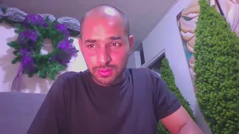 thomas  smith online show from February 23, 4:17 am