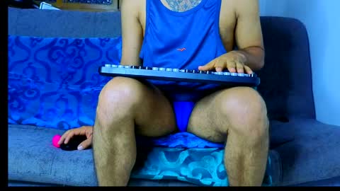 thomas  smith online show from May 28, 10:12 am