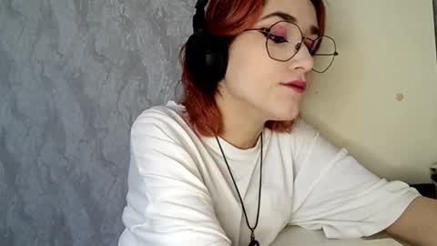 Lina online show from December 3, 11:41 am