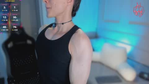 Thom Klein online show from March 30, 8:21 pm