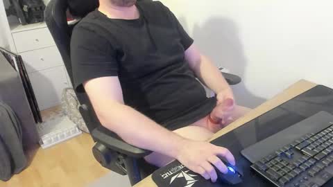 thommy2008 online show from February 25, 2:27 pm