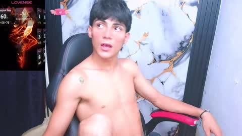 Thomas online show from January 5, 8:12 pm