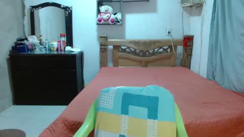 Snapshot of thompson_ari chatting on January 5, 8:23 pm thompson ari online show from January 5, 8:23 pm