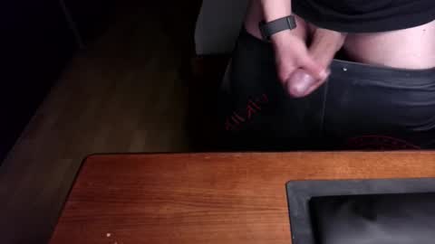 thomsdick online show from December 15, 9:52 pm