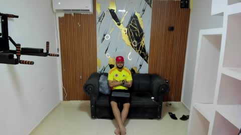 thomson_hot01 online show from March 27, 8:26 am