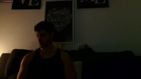 Snapshot of thomylov chatting on December 21, 3:57 am thomylov online show from December 21, 3:57 am