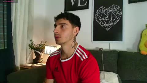 thomylov online show from April 3, 12:30 am