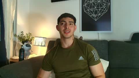 thomylov online show from June 4, 4:40 am
