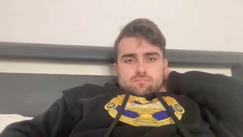 Snapshot of thony_grey chatting on March 1, 8:22 pm Thony Grey online show from March 1, 8:22 pm