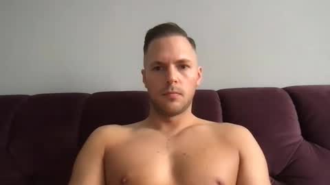 Snapshot of thorhh1991 chatting on October 8, 10:57 am thorhh1991 online show from October 8, 10:57 am