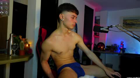   L e a n d e r   25OFF ON MY OF online show from April 4, 2:21 am