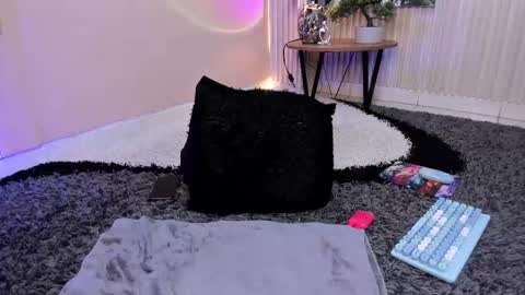 Thristan online show from March 13, 5:36 am