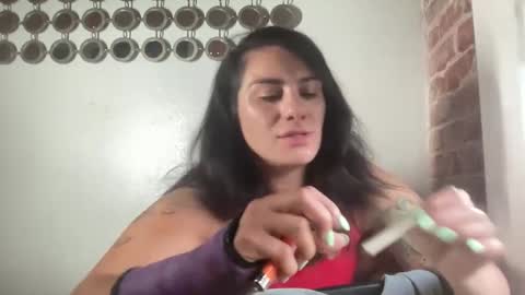 Snapshot of throatyygoat chatting on September 20, 1:45 pm throatyygoat online show from September 20, 1:45 pm