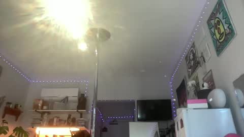 Snapshot of throatyygoat chatting on October 4, 6:50 pm throatyygoat online show from October 4, 6:50 pm