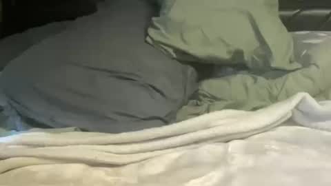 Snapshot of throatyygoat chatting on October 10, 9:58 pm throatyygoat online show from October 10, 9:58 pm