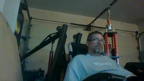 Throbber online show from July 13, 4:04 am