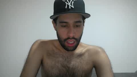 Snapshot of throwawayyourgun chatting on December 13, 6:59 pm Luka online show from December 13, 6:59 pm