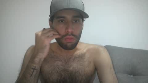 Snapshot of throwawayyourgun chatting on January 21, 6:12 pm Luka online show from January 21, 6:12 pm