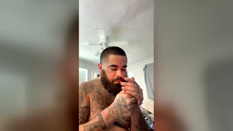 Snapshot of thugnasty512 chatting on February 27, 4:56 am thugnasty512 online show from February 27, 4:56 am