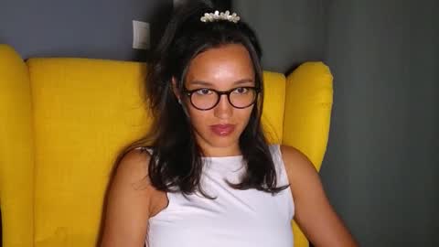 Snapshot of tia_j chatting on September 20, 7:15 pm tia_j online show from September 20, 7:15 pm