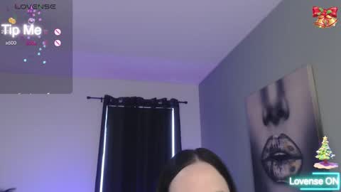 Tia Bella online show from November 30, 7:51 pm