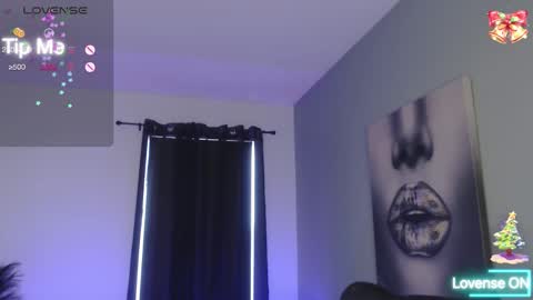 Tia Bella online show from December 14, 8:13 pm