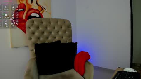 carolina online show from November 10, 11:31 am